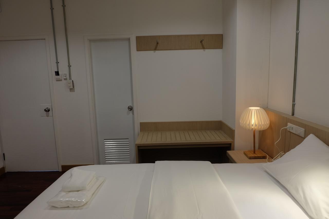 F Plus F Hostel Chiang Mai Buitenkant foto