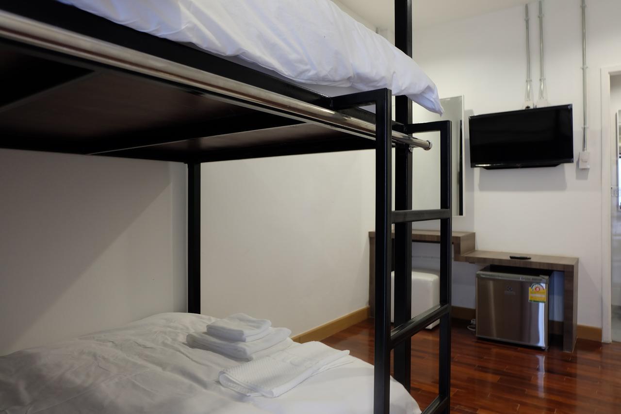 F Plus F Hostel Chiang Mai Buitenkant foto