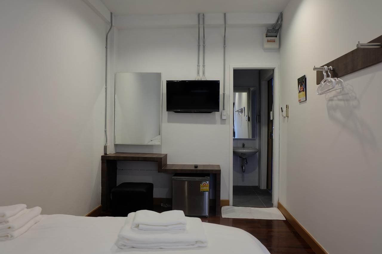 F Plus F Hostel Chiang Mai Buitenkant foto